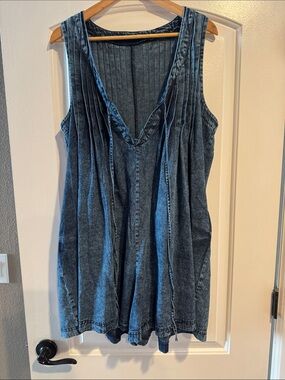Source Unknown Washed Denim Sleeveless Romper in Blue